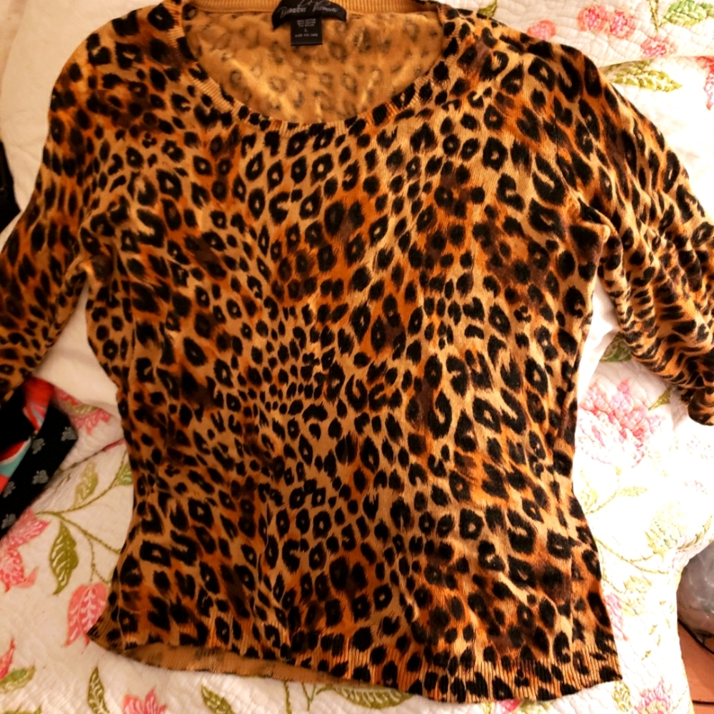 Leopard Skin Patterned L Sweater